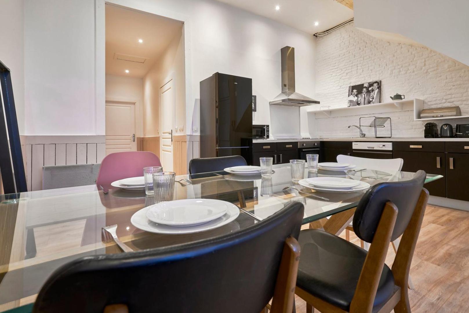Old Lille: Charming Renovated Apartment Eksteriør billede