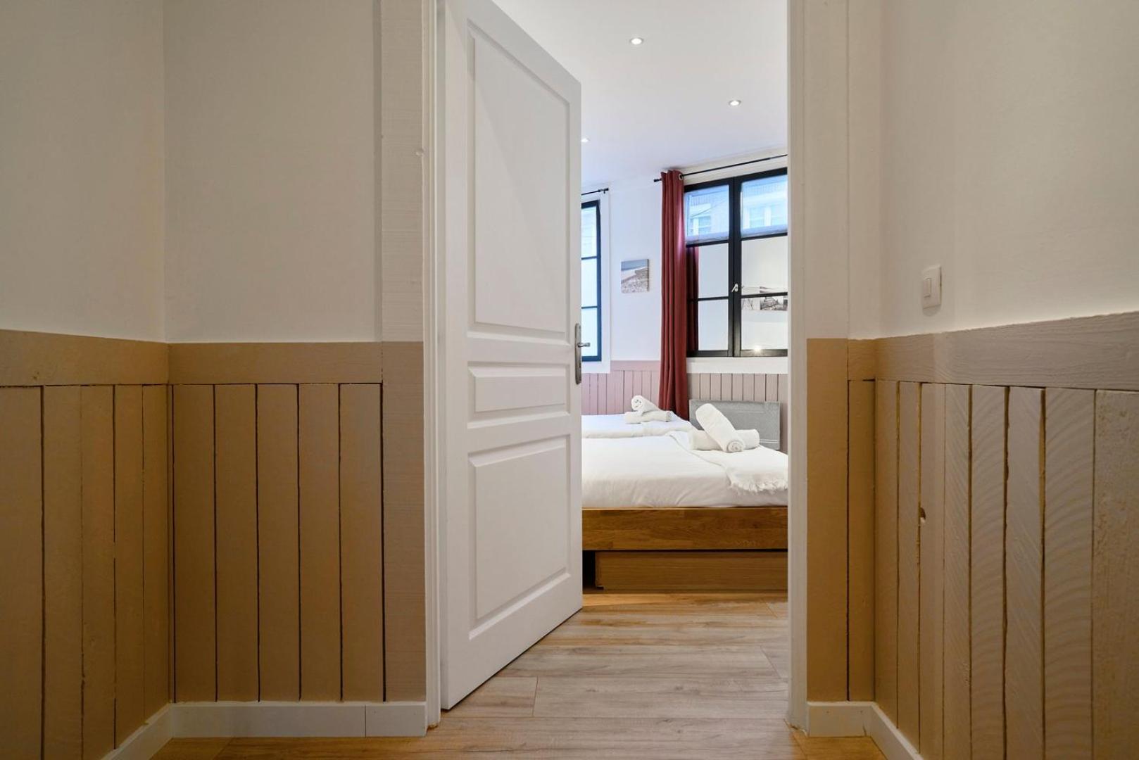 Old Lille: Charming Renovated Apartment Eksteriør billede