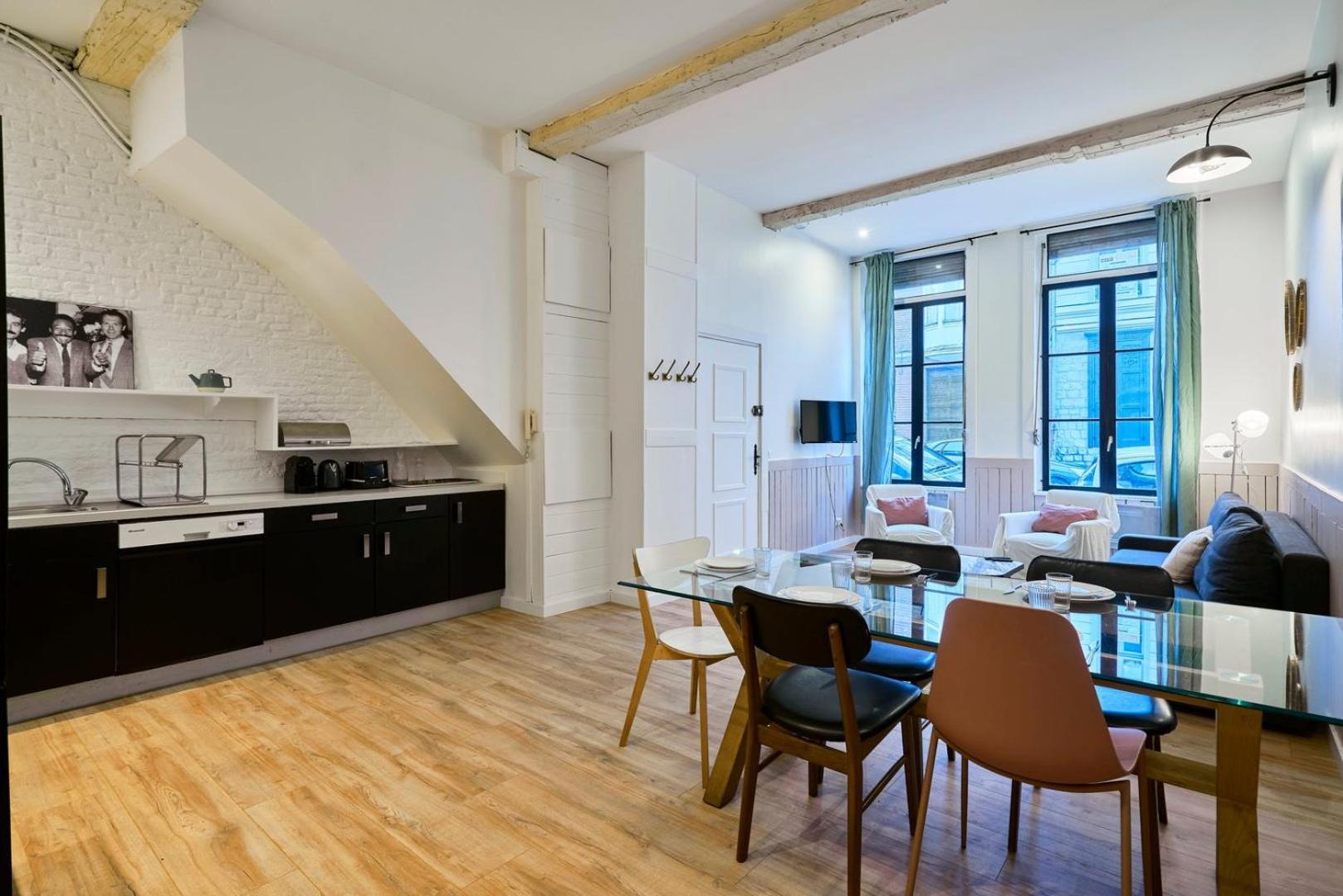 Old Lille: Charming Renovated Apartment Eksteriør billede